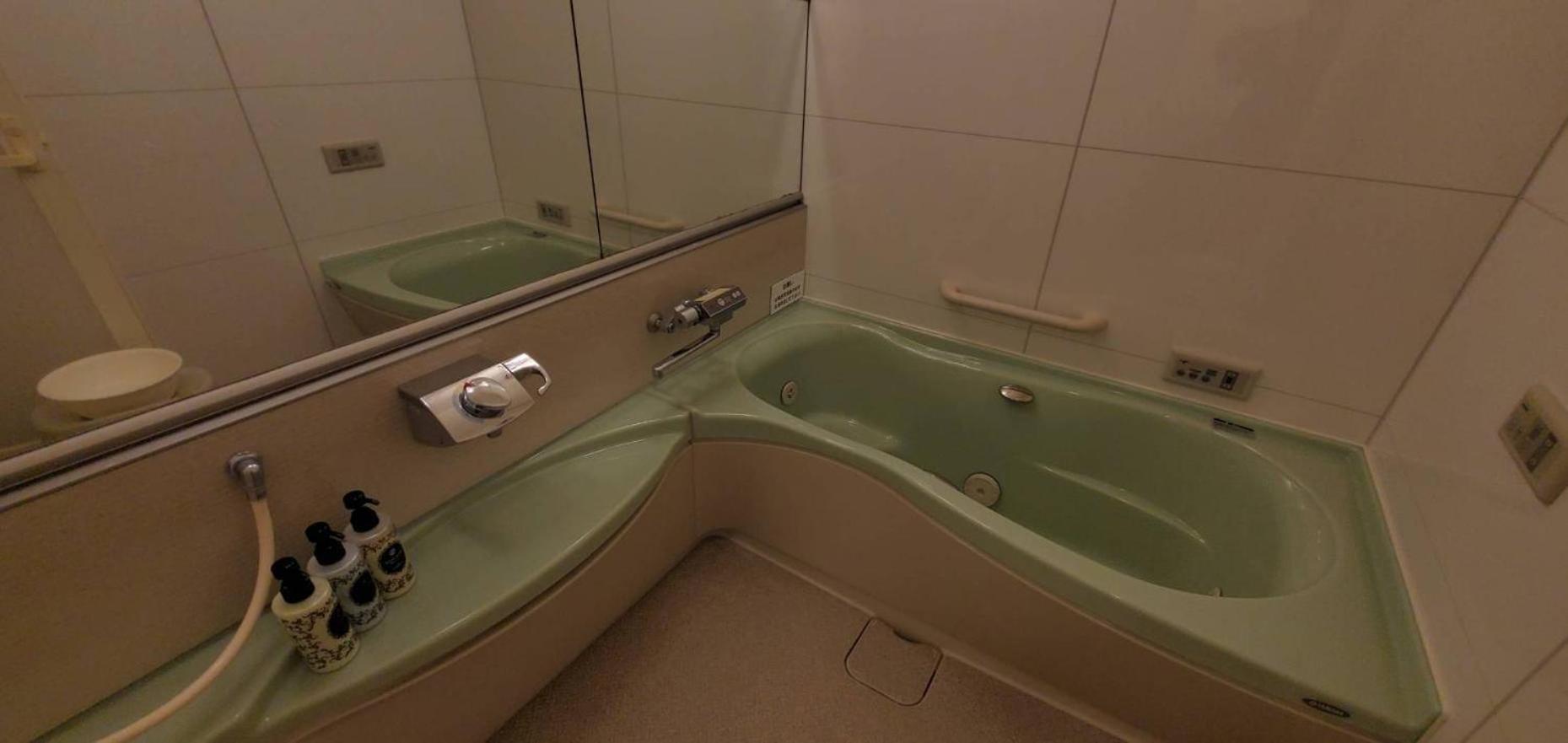 Hotel Golf Tsunashima (Adults Only) 横滨 外观 照片