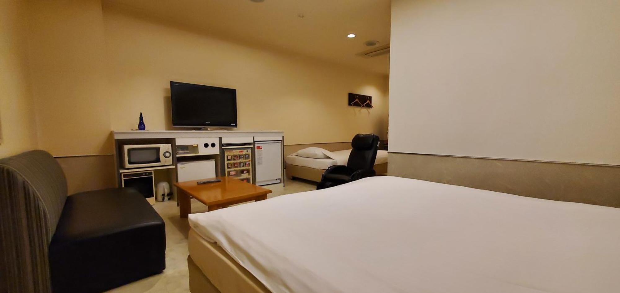 Hotel Golf Tsunashima (Adults Only) 横滨 外观 照片