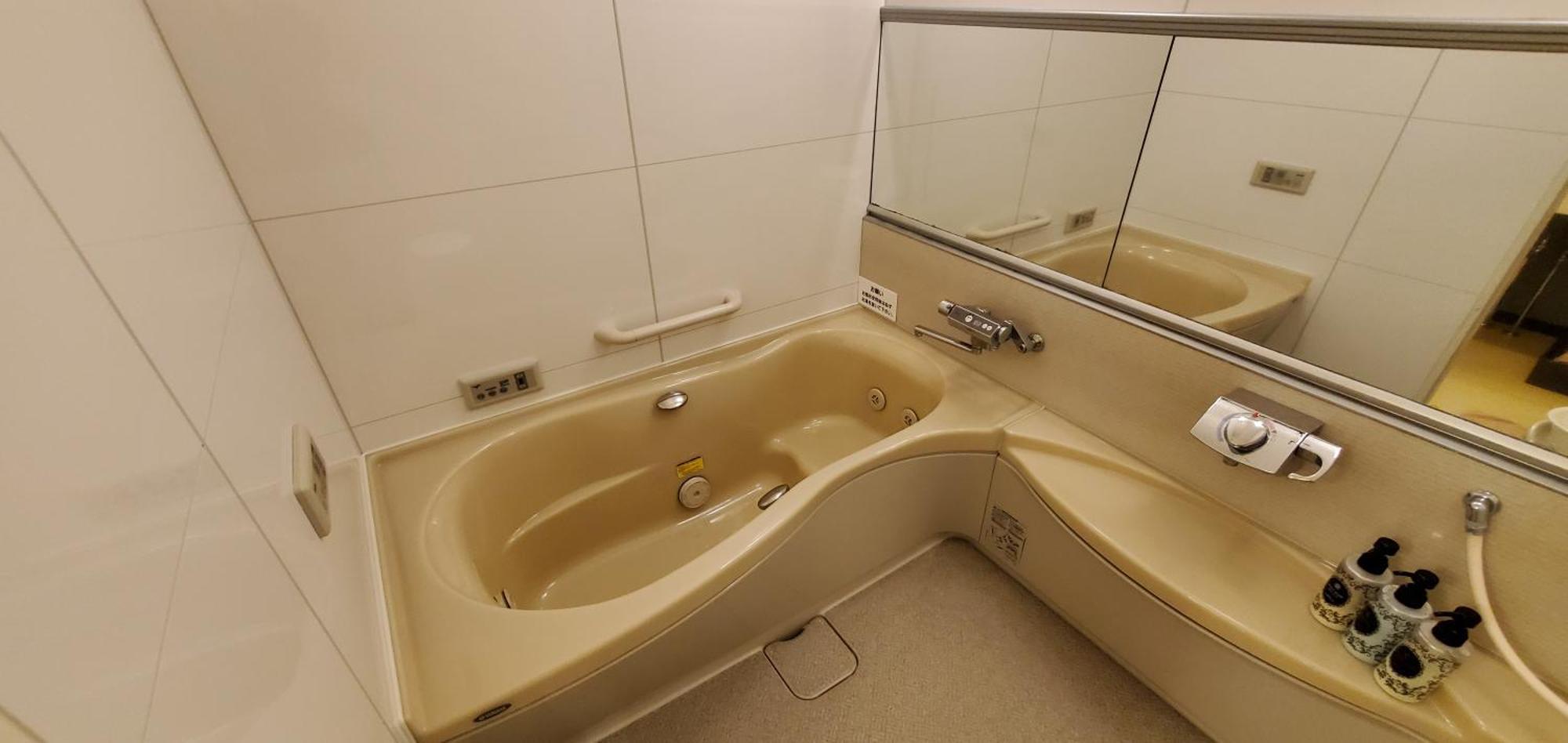 Hotel Golf Tsunashima (Adults Only) 横滨 外观 照片